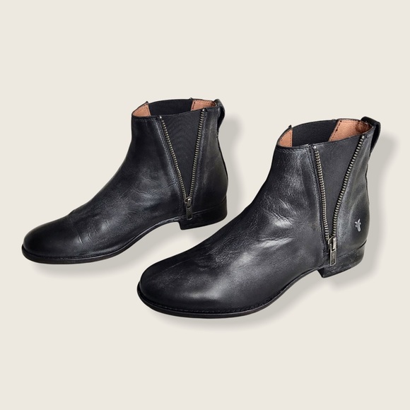 Frye Carly Zip Black Leather Chelsea Ankle Booties - Picture 10 of 16